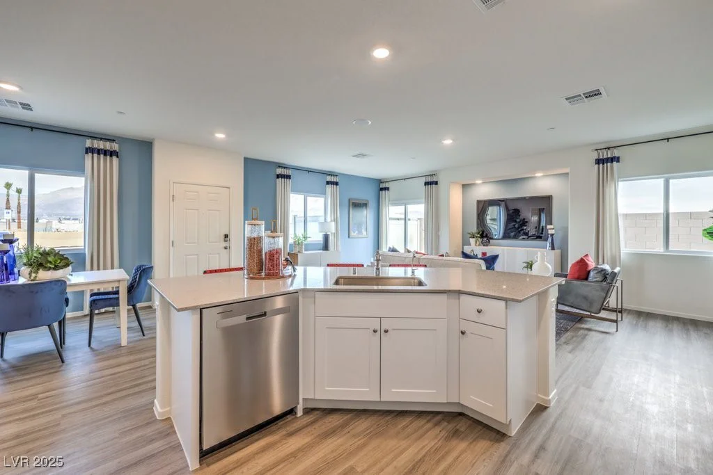 7965 Aurora Sky, North Las Vegas, NV 89084