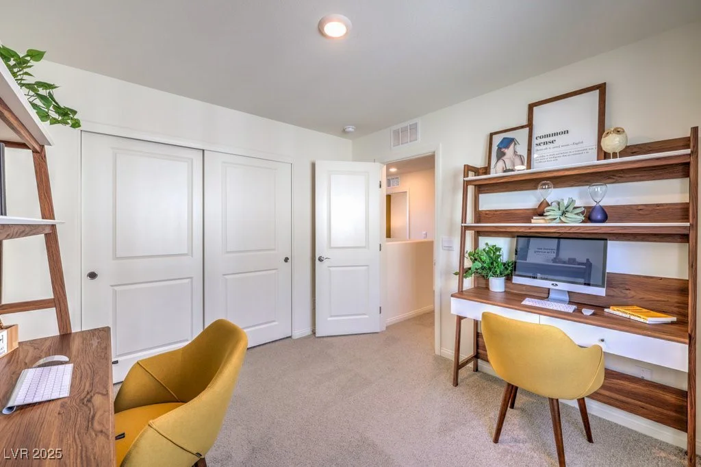 5702 Sunset Sedona, North Las Vegas, NV 89081