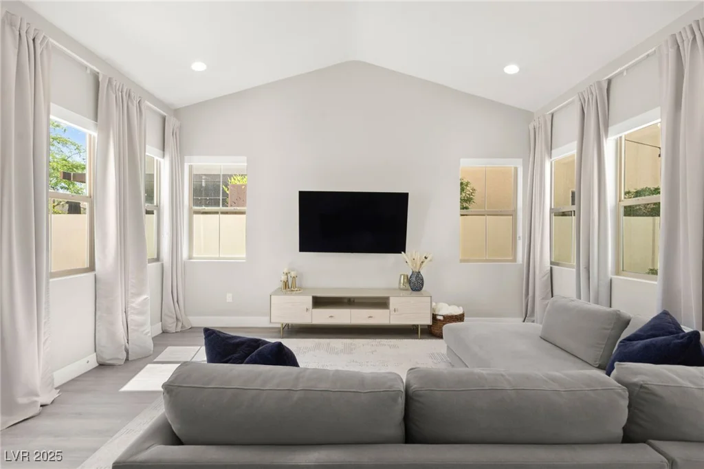 3058 Casarano, Henderson, NV 89044