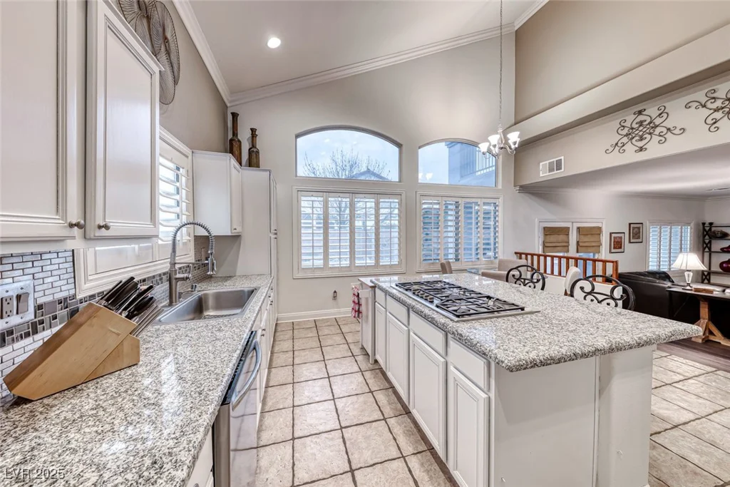511 Beaconwood, Henderson, NV 89052