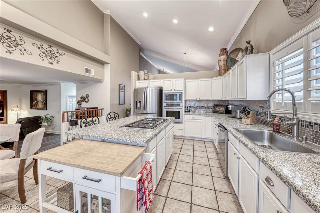511 Beaconwood, Henderson, NV 89052