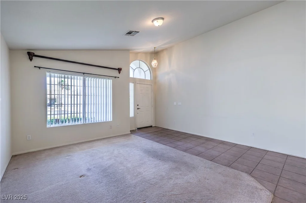 5425 Thomaston, Las Vegas, NV 89122