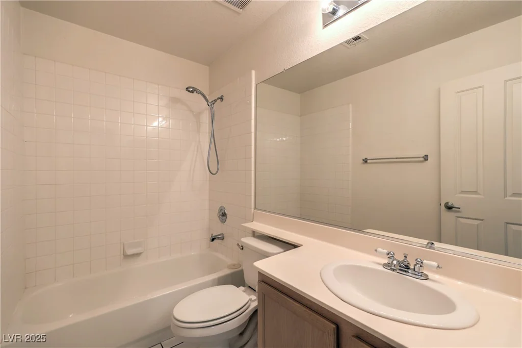 5425 Thomaston, Las Vegas, NV 89122