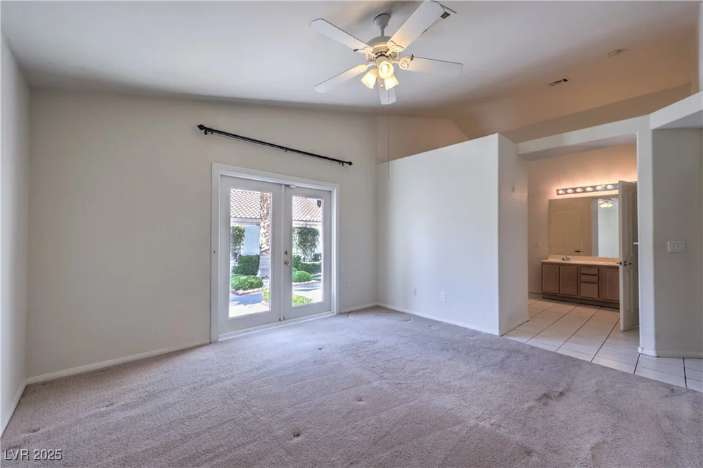 5425 Thomaston, Las Vegas, NV 89122