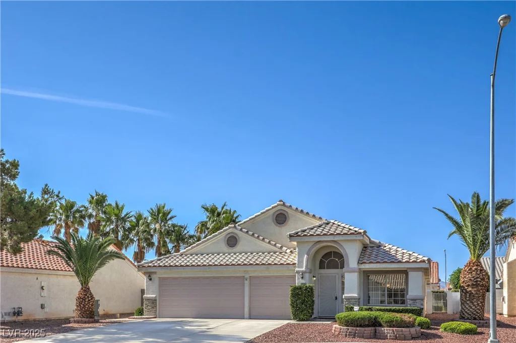 5425 Thomaston, Las Vegas, NV 89122