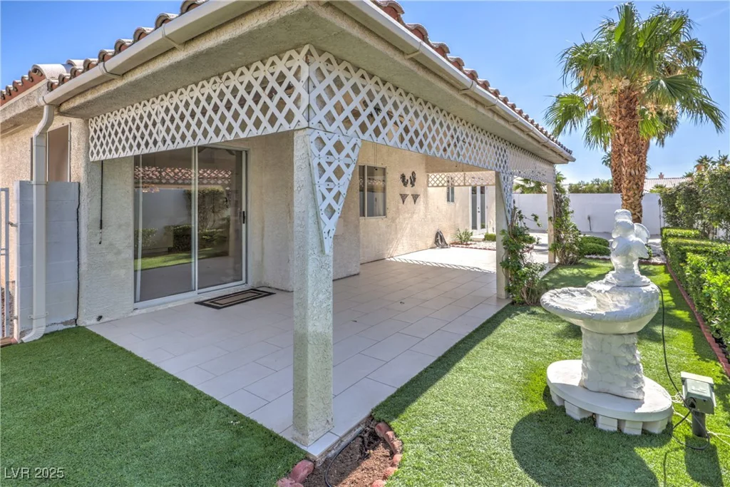 5425 Thomaston, Las Vegas, NV 89122