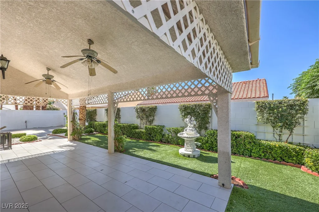 5425 Thomaston, Las Vegas, NV 89122