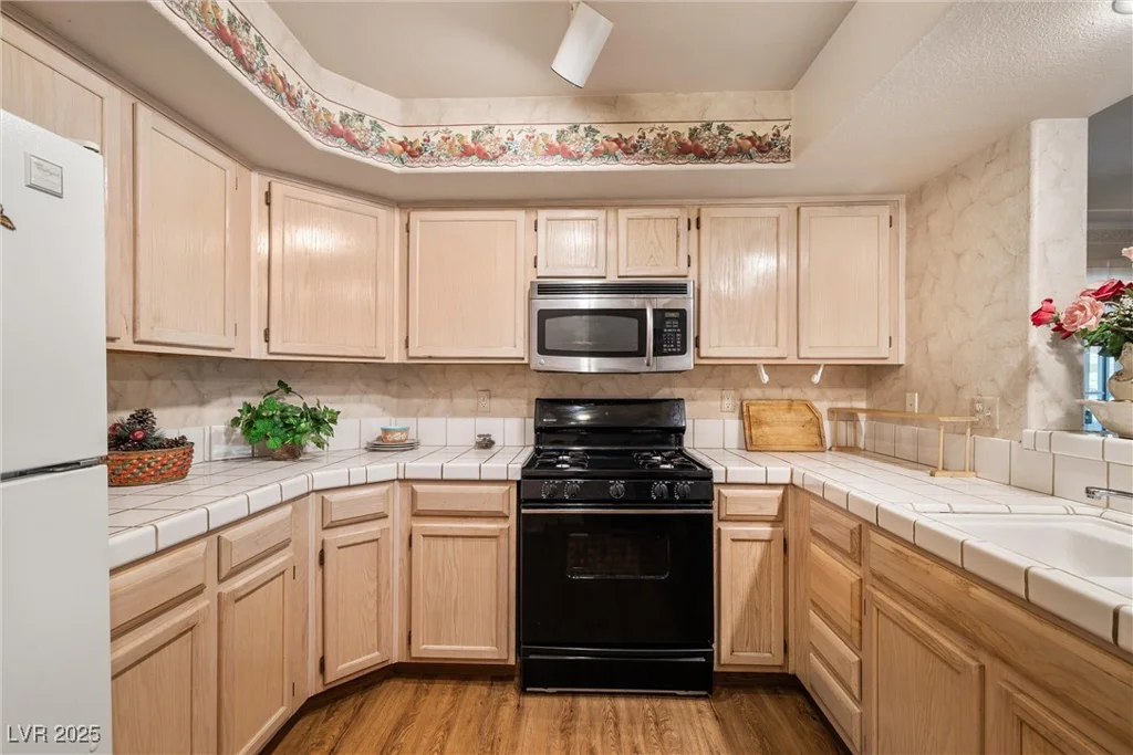 7950 Flamingo, Las Vegas, NV 89147