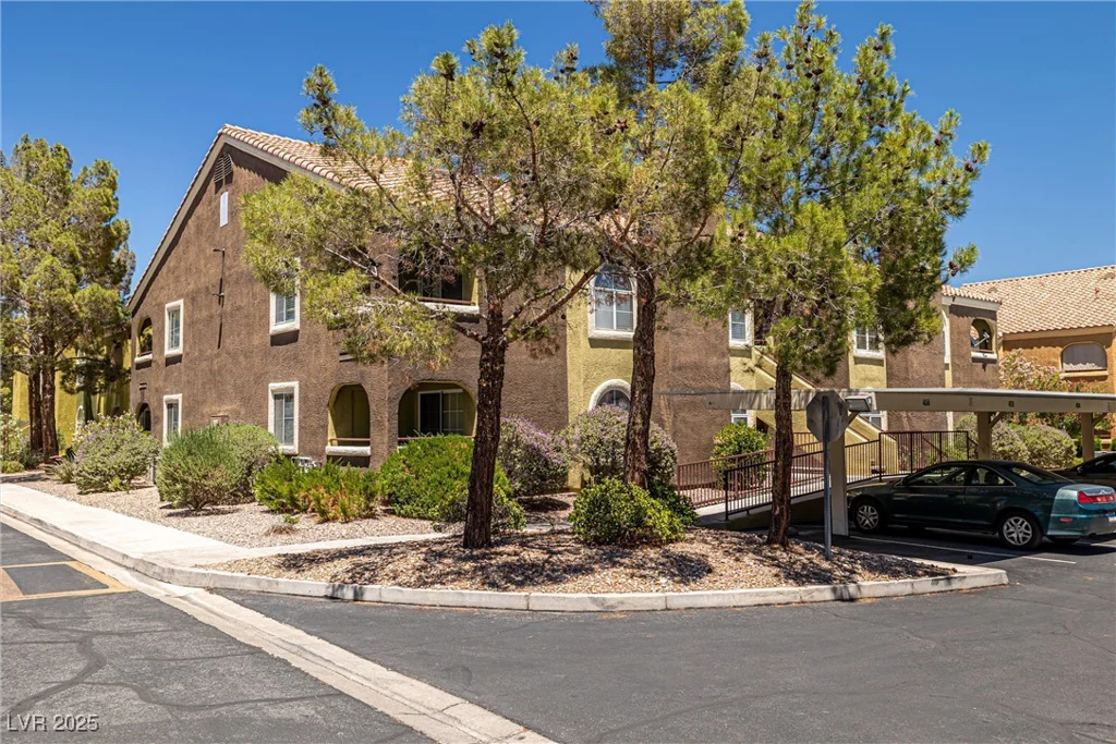 7950 Flamingo, Las Vegas, NV 89147