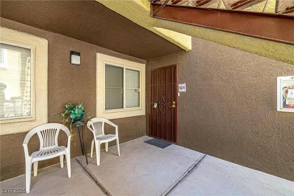 7950 Flamingo, Las Vegas, NV 89147