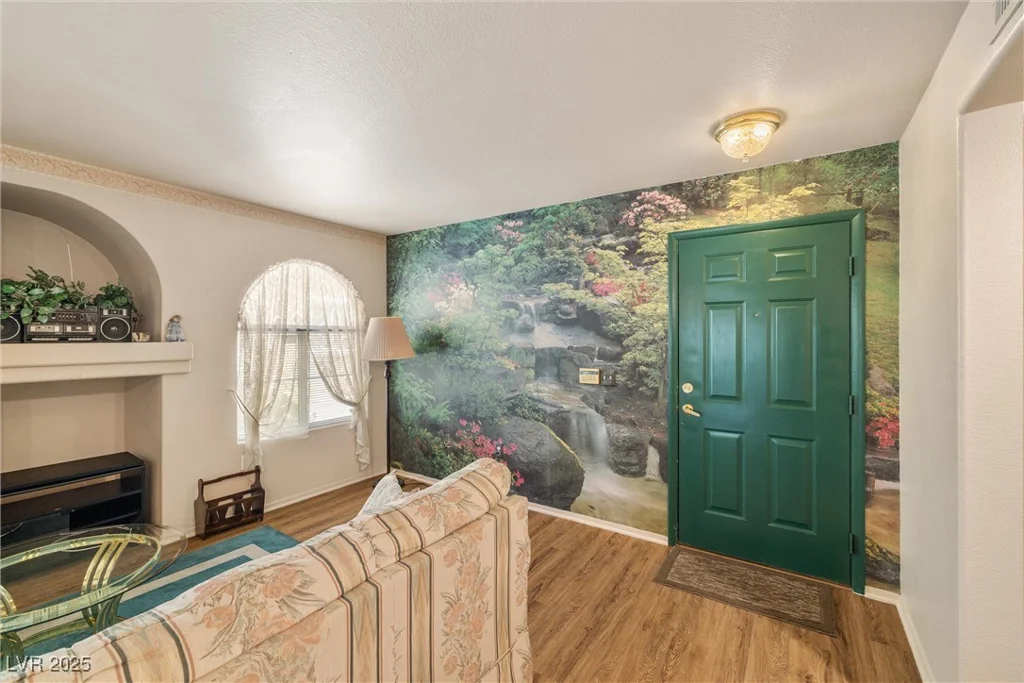7950 Flamingo, Las Vegas, NV 89147