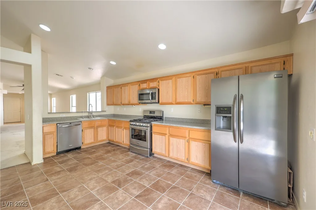 3640 Shanagolden, Las Vegas, NV 89129