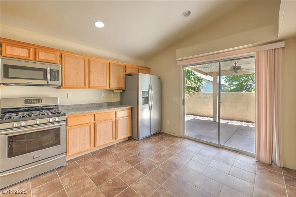 3640 Shanagolden, Las Vegas, NV 89129