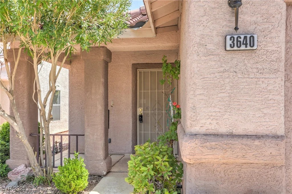 3640 Shanagolden, Las Vegas, NV 89129