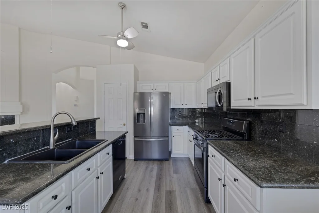 2528 Huber Heights, Las Vegas, NV 89128