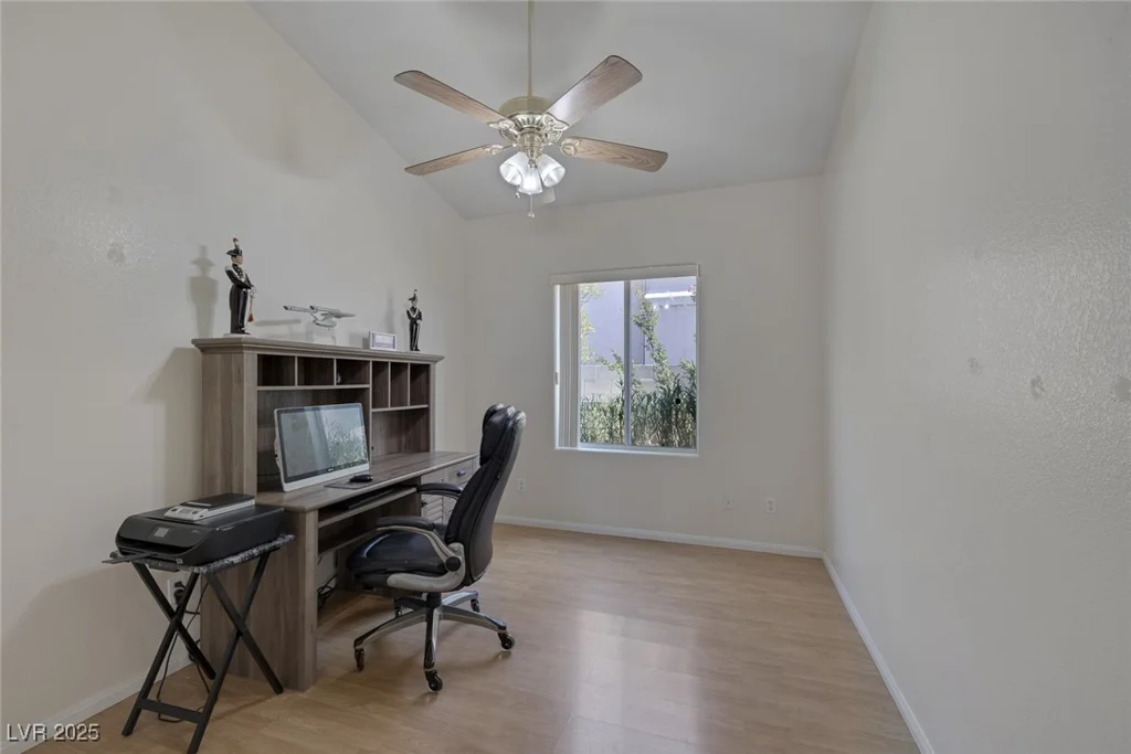 2528 Huber Heights, Las Vegas, NV 89128