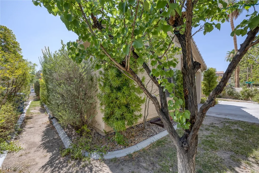 2528 Huber Heights, Las Vegas, NV 89128