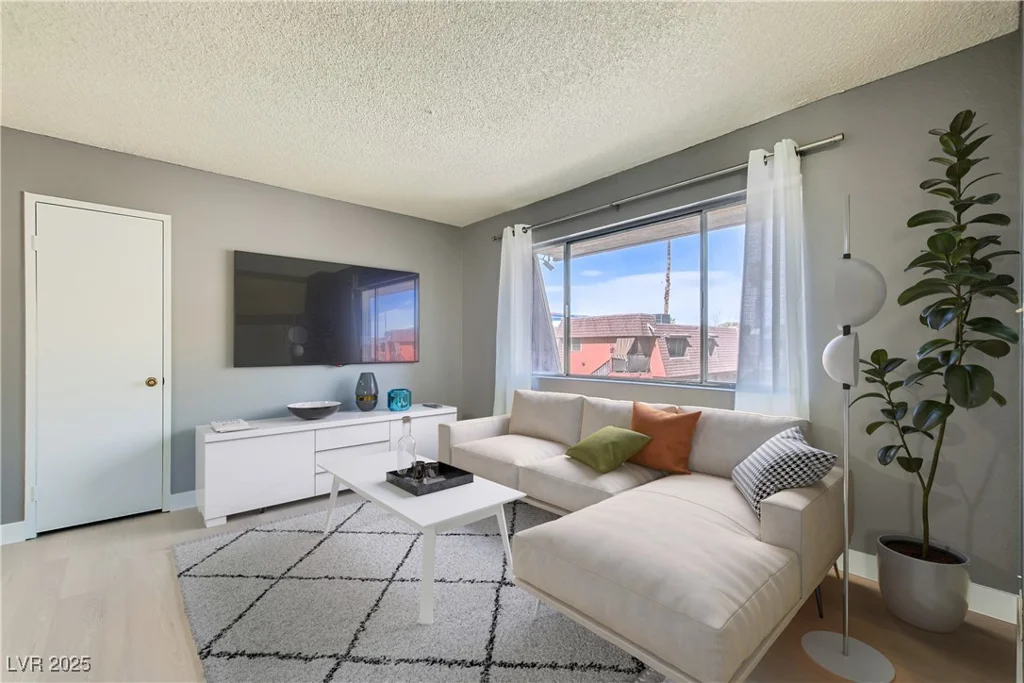 4683 Monterey, Las Vegas, NV 89169
