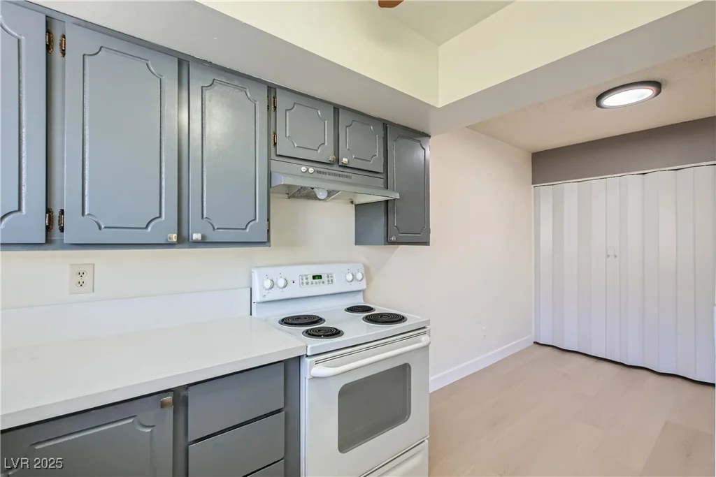 4683 Monterey, Las Vegas, NV 89169