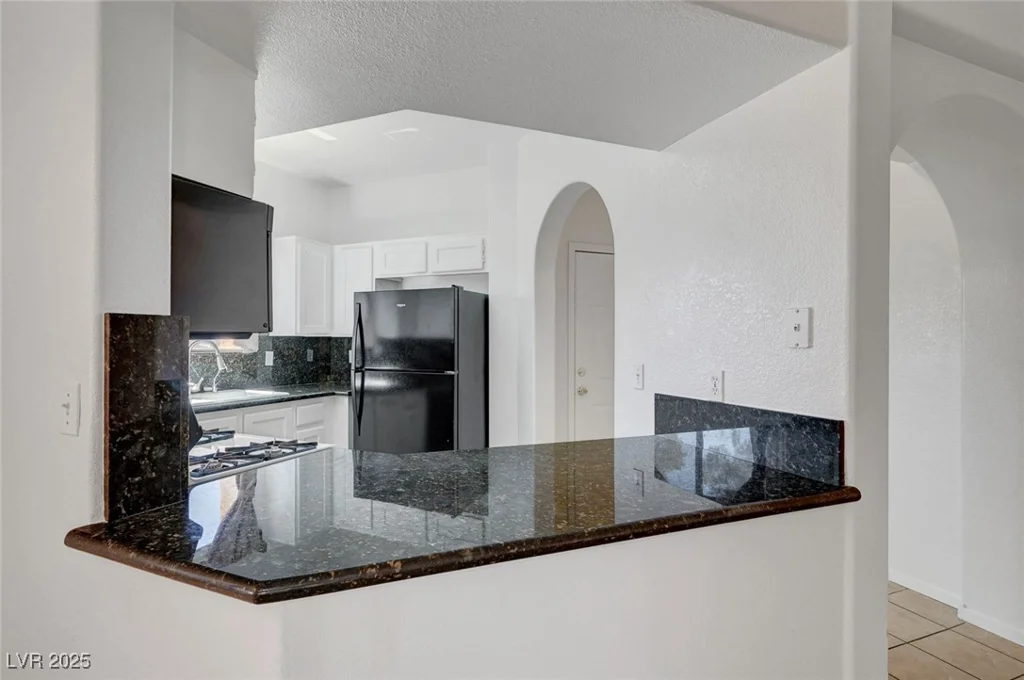 900 Heavenly Hills, Las Vegas, NV 89145