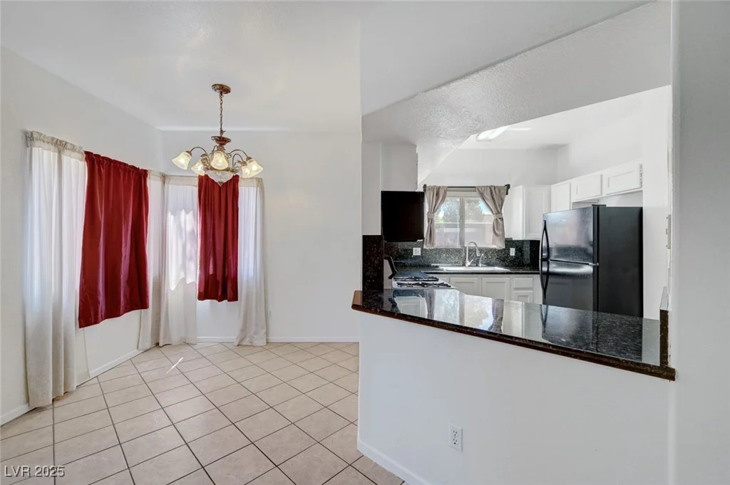 900 Heavenly Hills, Las Vegas, NV 89145