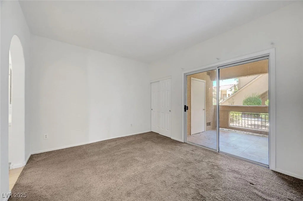 900 Heavenly Hills, Las Vegas, NV 89145