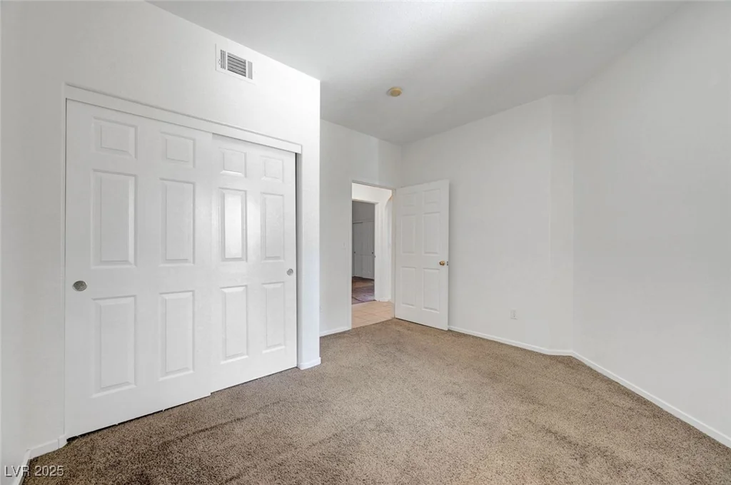 900 Heavenly Hills, Las Vegas, NV 89145