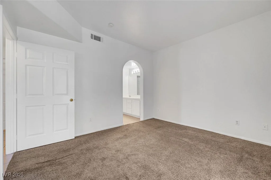 900 Heavenly Hills, Las Vegas, NV 89145