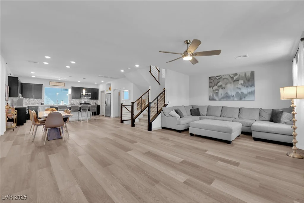 8072 Haywood Estate, Las Vegas, NV 89113