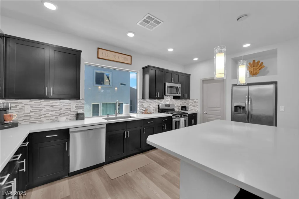 8072 Haywood Estate, Las Vegas, NV 89113