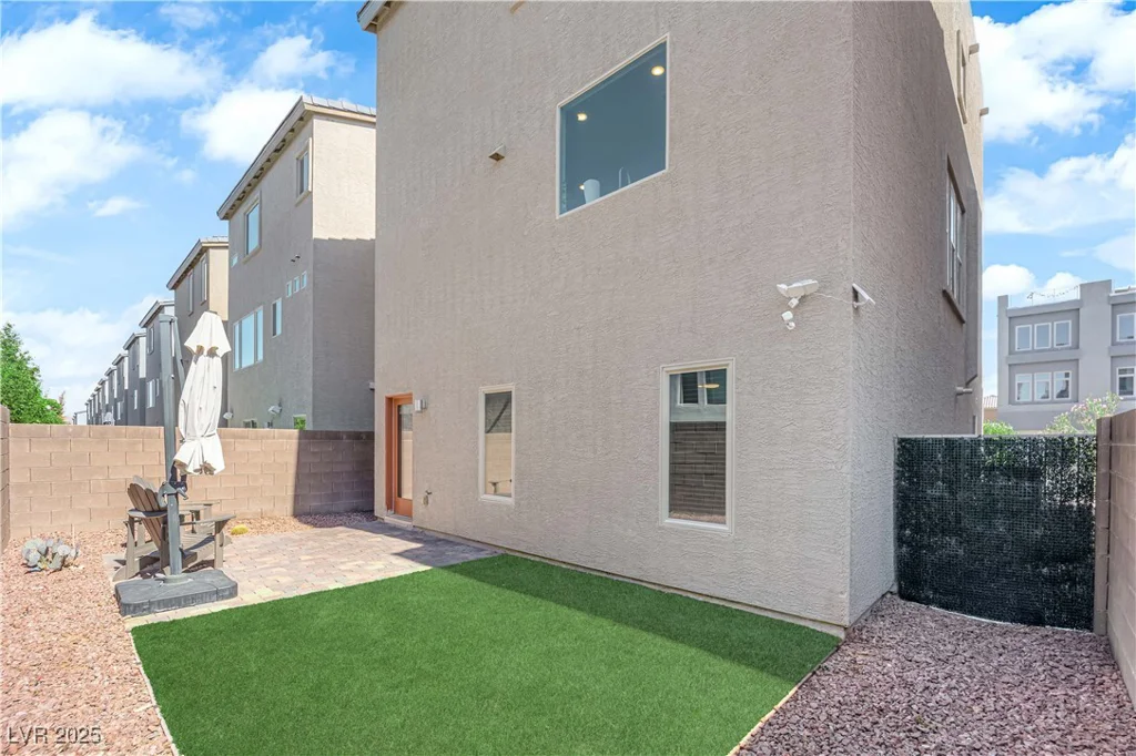 8072 Haywood Estate, Las Vegas, NV 89113