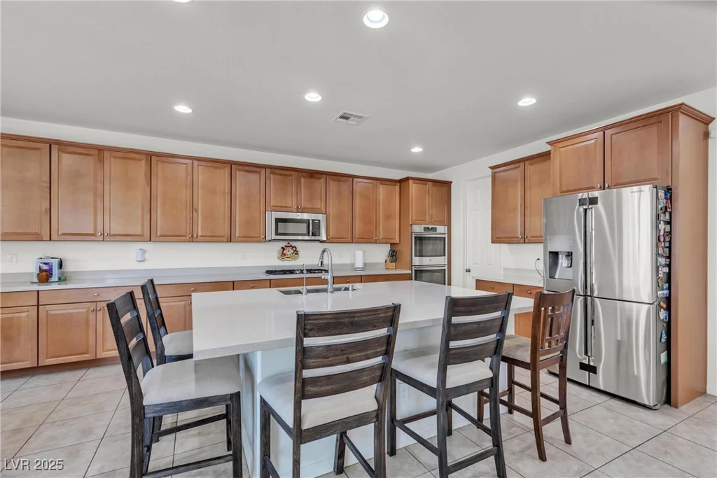 6370 Ava Ridge, Las Vegas, NV 89141