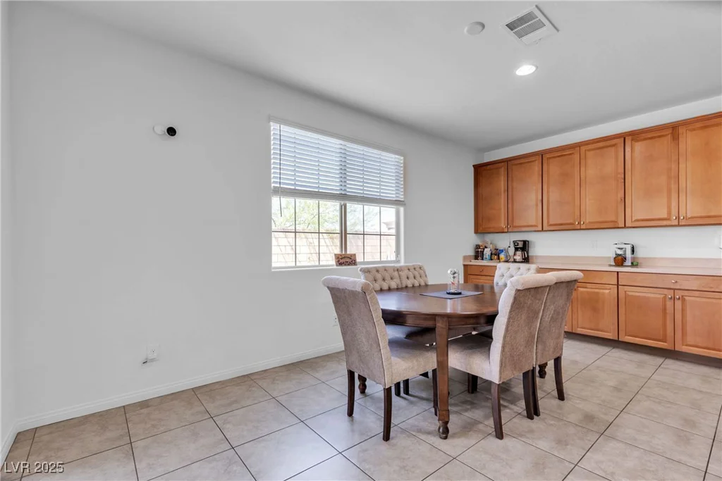 6370 Ava Ridge, Las Vegas, NV 89141