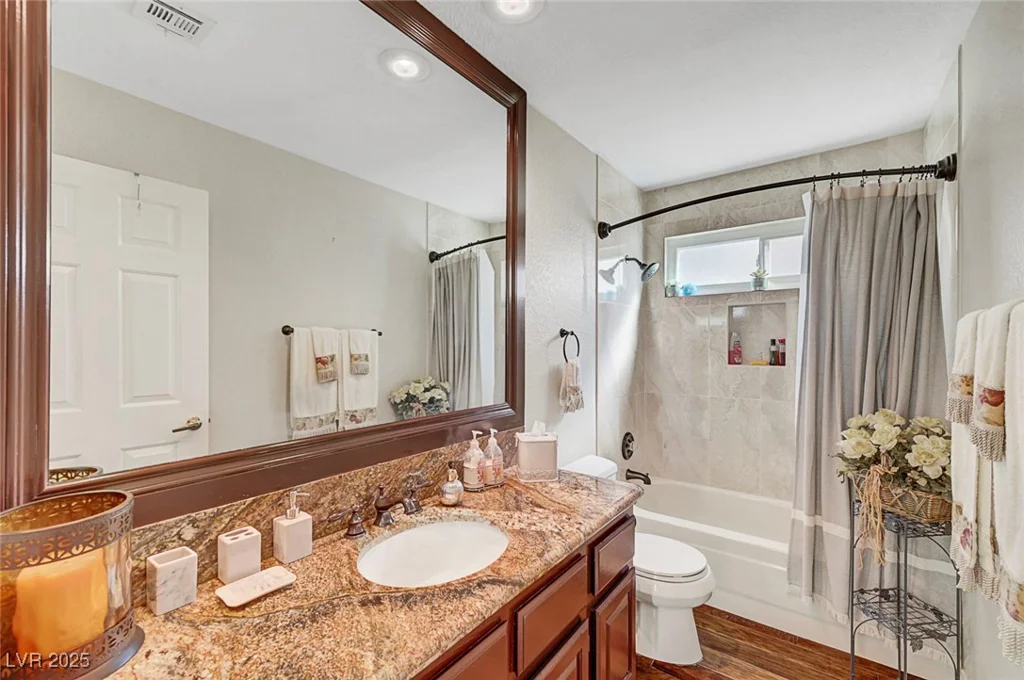 5224 Painted Lakes, Las Vegas, NV 89149