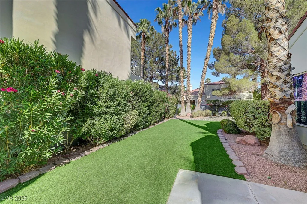 5224 Painted Lakes, Las Vegas, NV 89149