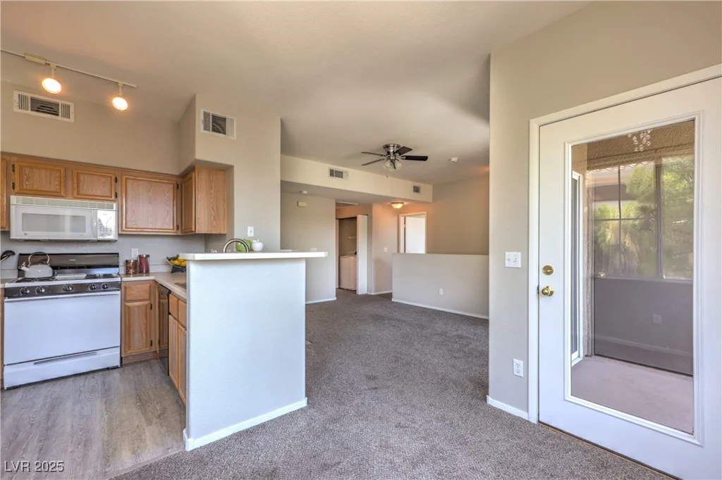 9050 Warm Springs, Las Vegas, NV 89148