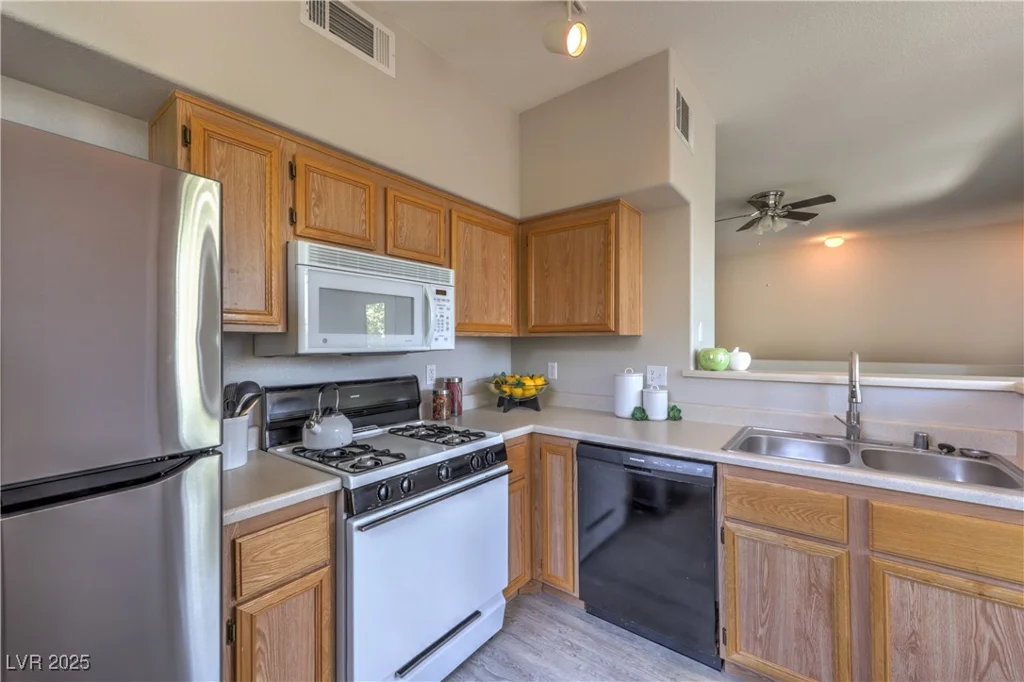 9050 Warm Springs, Las Vegas, NV 89148
