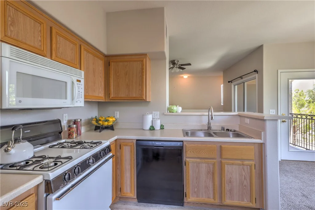 9050 Warm Springs, Las Vegas, NV 89148