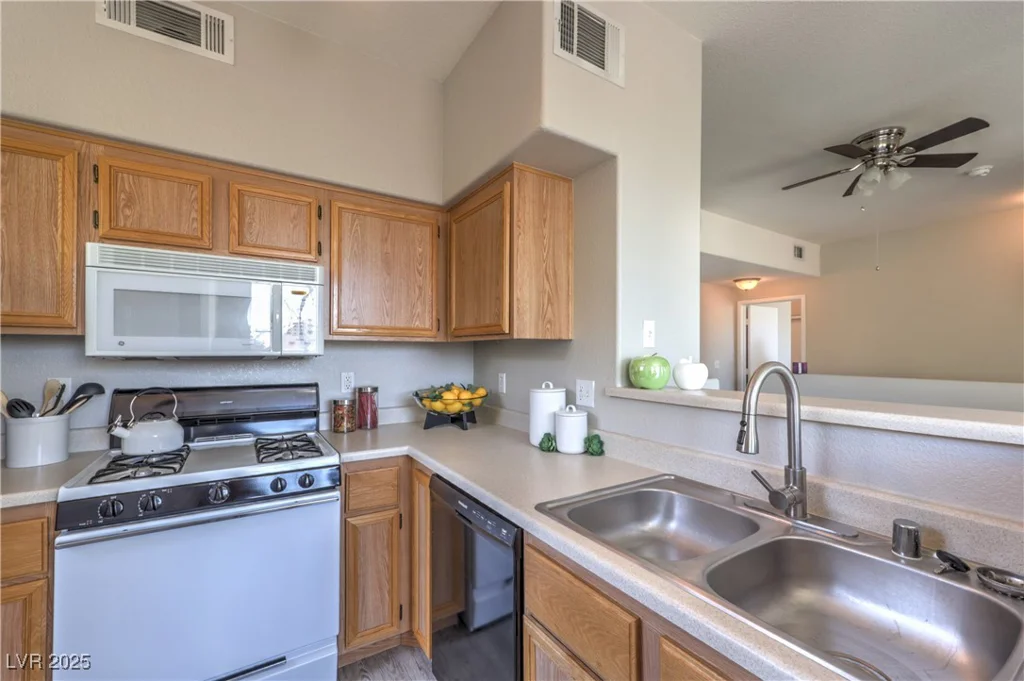 9050 Warm Springs, Las Vegas, NV 89148