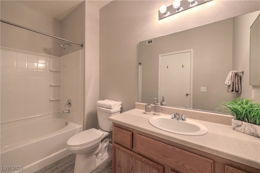 9050 Warm Springs, Las Vegas, NV 89148