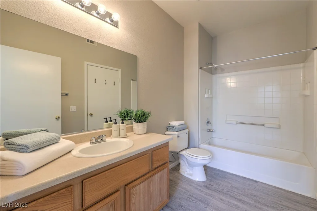 9050 Warm Springs, Las Vegas, NV 89148