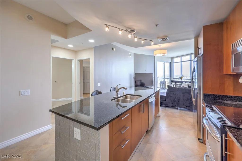 200 Sahara, Las Vegas, NV 89102