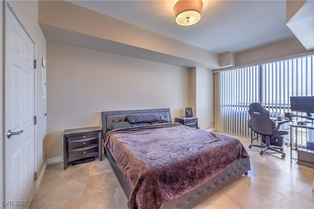 200 Sahara, Las Vegas, NV 89102