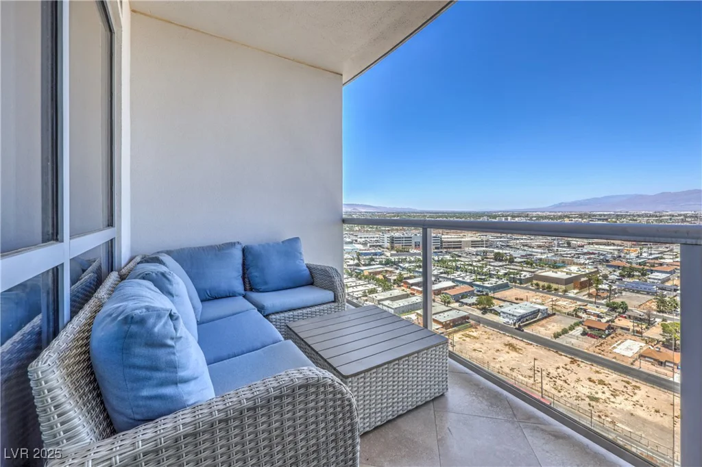 200 Sahara, Las Vegas, NV 89102