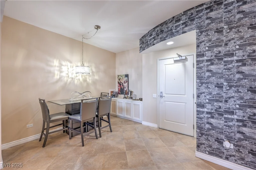 200 Sahara, Las Vegas, NV 89102