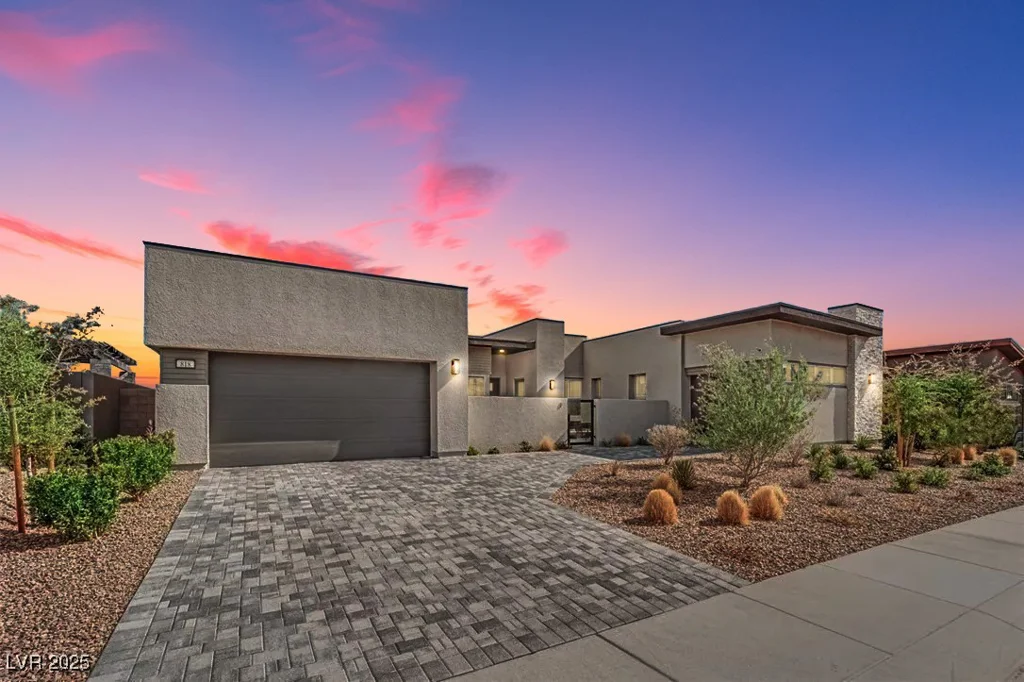 818 Calluna, Las Vegas, NV 89138