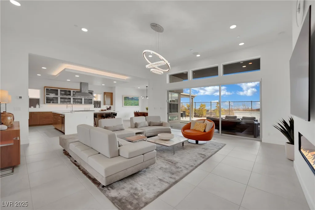 818 Calluna, Las Vegas, NV 89138