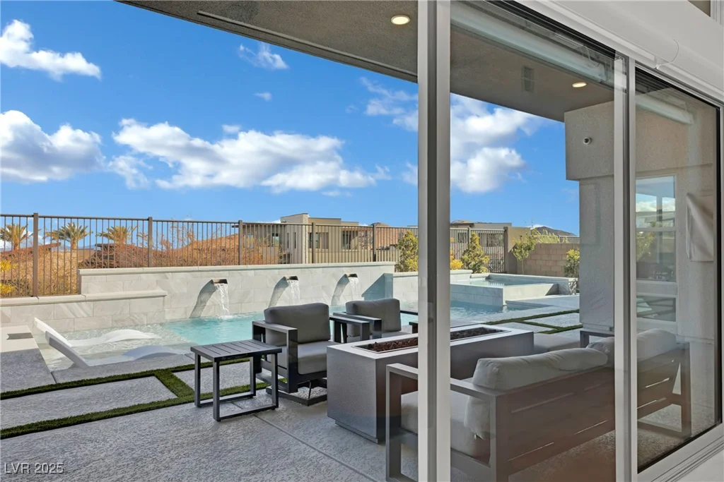818 Calluna, Las Vegas, NV 89138