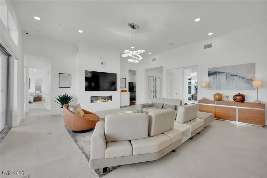 818 Calluna, Las Vegas, NV 89138