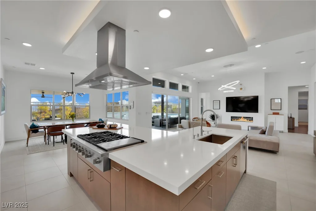 818 Calluna, Las Vegas, NV 89138